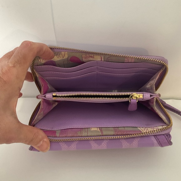 Vera Bradley Ikat Diamonds Lilac Ultimate Clasp & Zipper Closure Wristlet Wallet - Picture 5 of 12